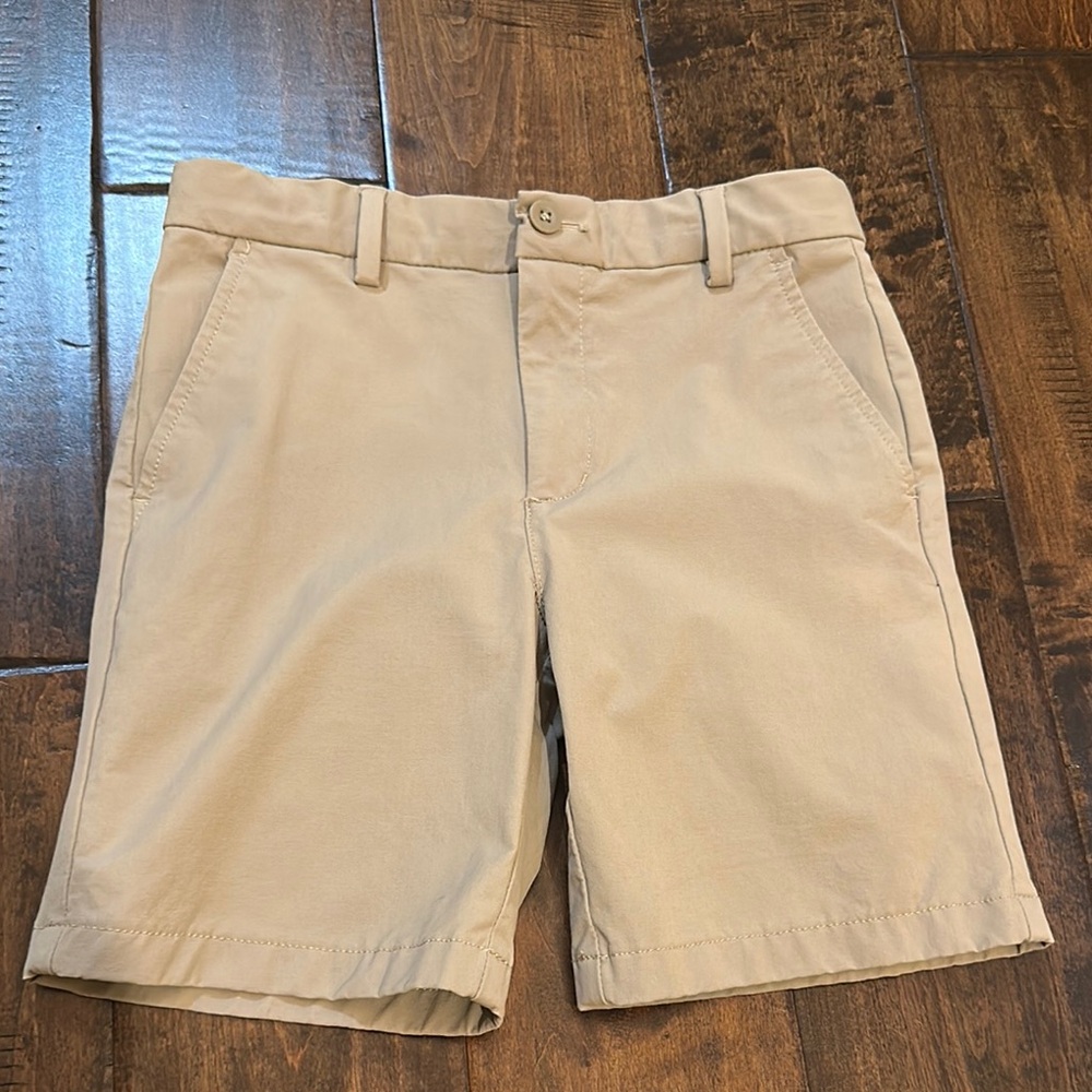 Boy’s vineyard vines performance  Shorts